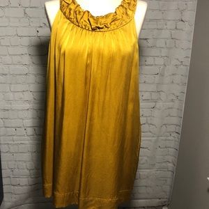 BCBGMAXAZRIA SILK DRESS size 4 Great condition